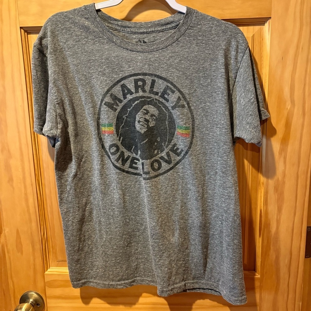 Bob Marley One Love Men's Zion T-Shirt  size M